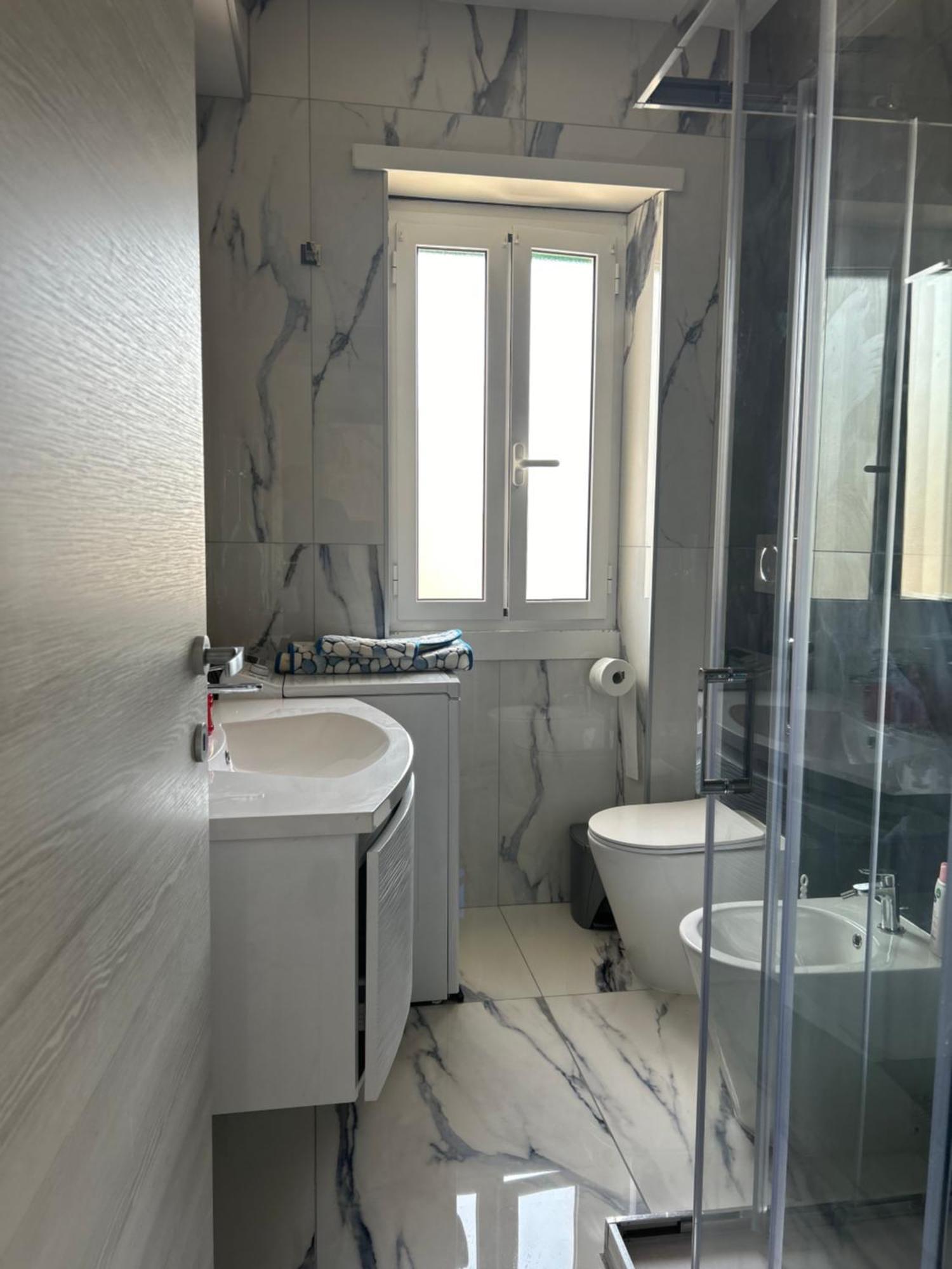 Front Sea Luxury Apartment Lido di Ostia Ngoại thất bức ảnh