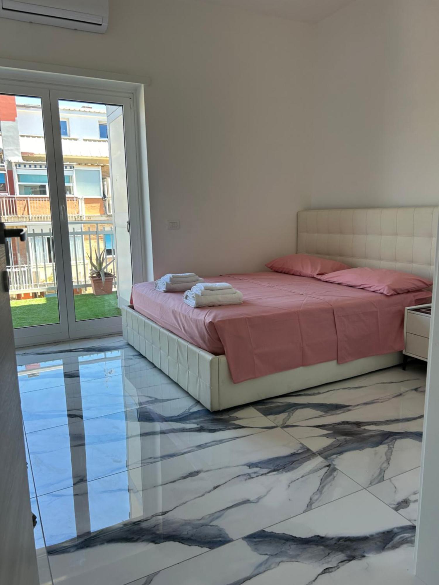 Front Sea Luxury Apartment Lido di Ostia Ngoại thất bức ảnh